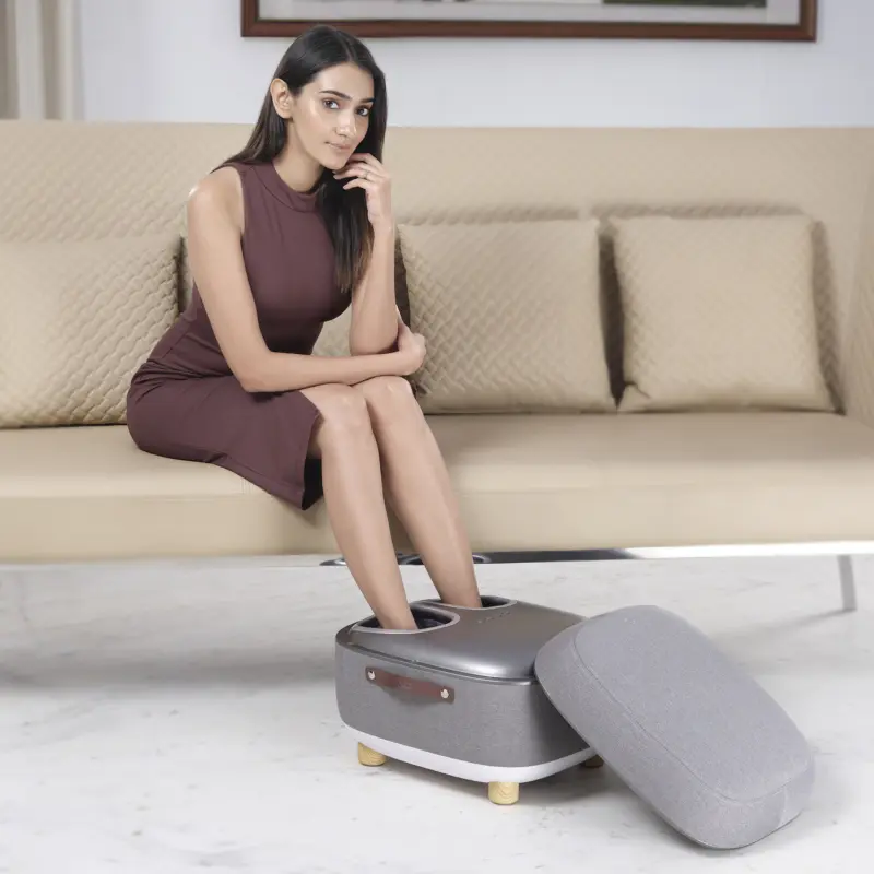 Woman taking Foot massage on LI650 Foot Massager